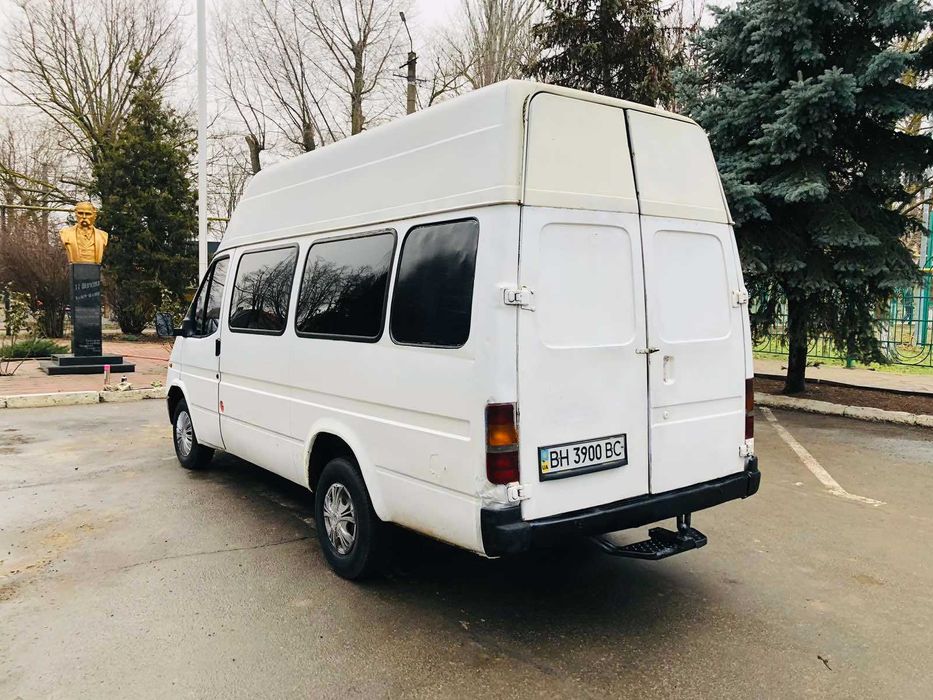 Ford Transit пассажирский 14 мест (2.5 дизель, 1991 год)