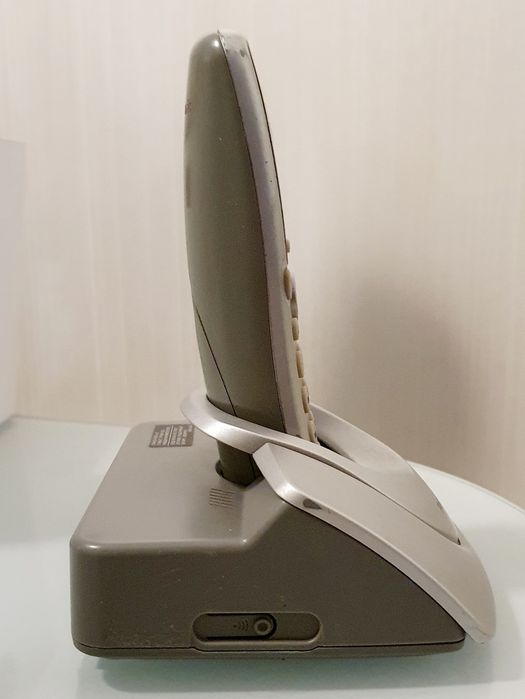 Телефон стационарный беспроводный Panasonic KX-TG1107