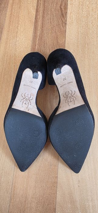 Czółenka czarne zamszowe Baldowski by Zień jak nowe r.37