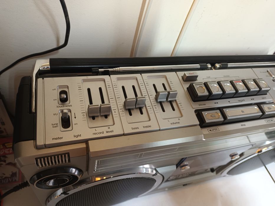 Radiomagnetofon Sharp GF-9191H SHARP