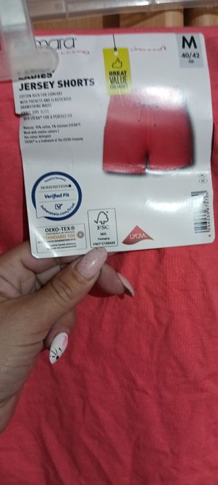 Nowe krótkie spodenki