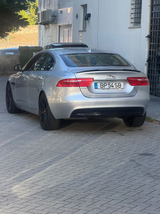 Jaguar XE (impecavel )