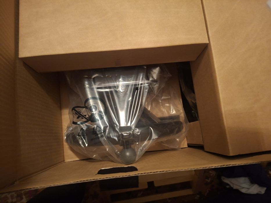 Sprzedam  kierownice z stojakiem