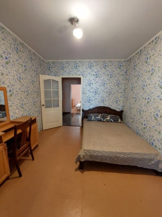 Сдаю 3 комн.кв. Таирова ул.И.Петрова