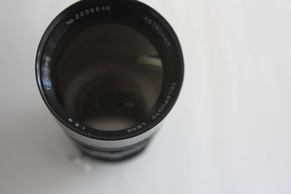 Objectiva Olympus OM, 200 mm, com estojo.