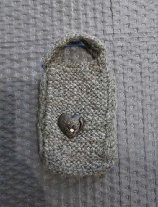 Etui na telefon ręcznie robione