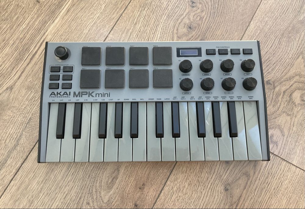 Akai MPK mini MK3 MIDI клавіатура / контролер для Ableton FL Studio