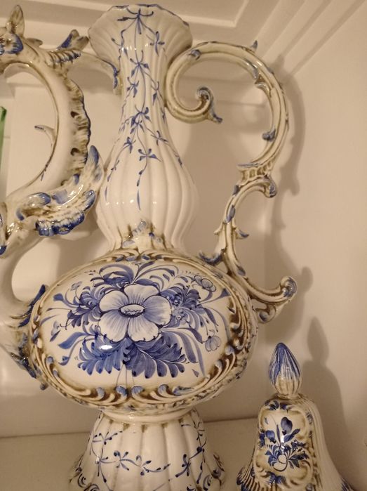 Jarrāo antigo porcelana Italiana