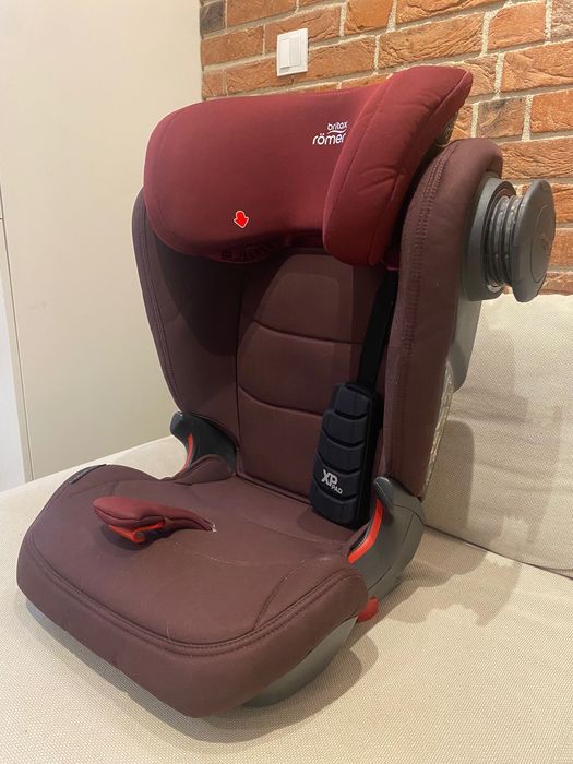 Fotelik samochodowy 15-36kg bezwypadkowy