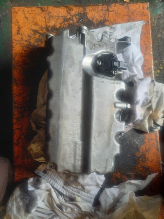 Miska olejowa VW 2.0 tdi Golf VII  kompletna