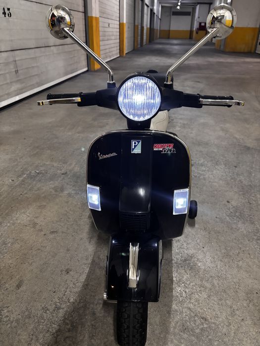 Vespa eletrica para criança