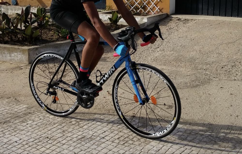 Bicicleta estrada BTwin ultra 720 AF