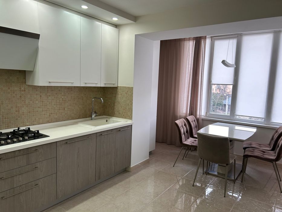 3-х,кім,Старий Парк 116м,3пов,і/о,є/р,меблі техн-118тис,дол