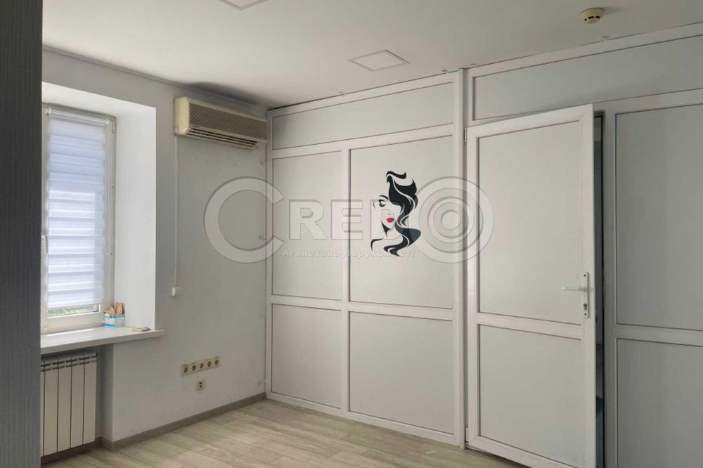 Продаж торгово-офісного приміщення, 351 кв.м