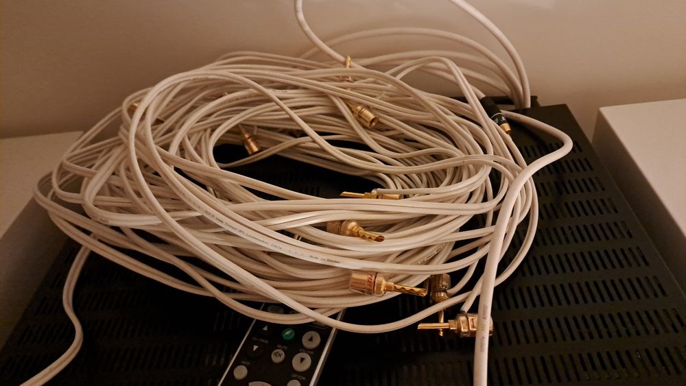 6x Kolumny TRIANGLE ELARA plus 2x STANDY !