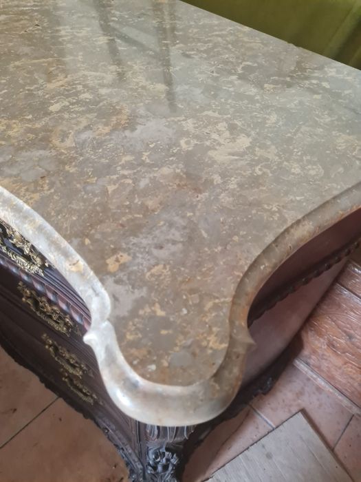 Comoda estilo D.José séc  XX