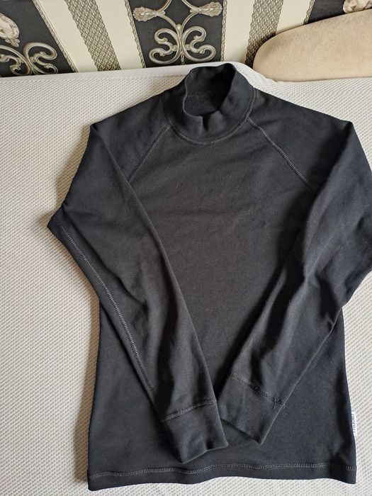 Koszulka termo na cienkim polarze r. 164 cm