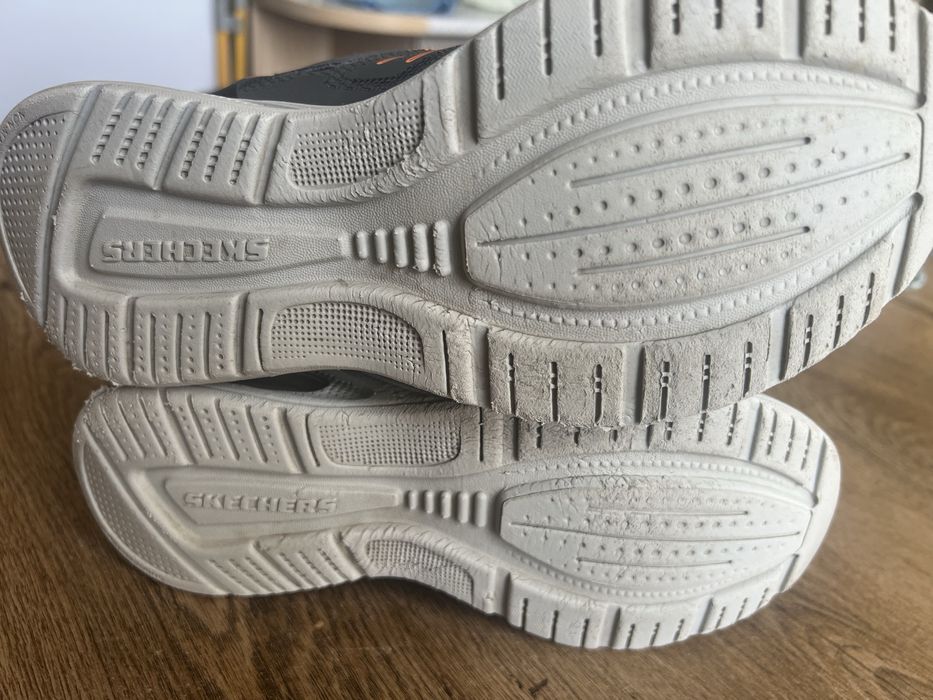 Кросівки скечерс skechers розмір 3 us