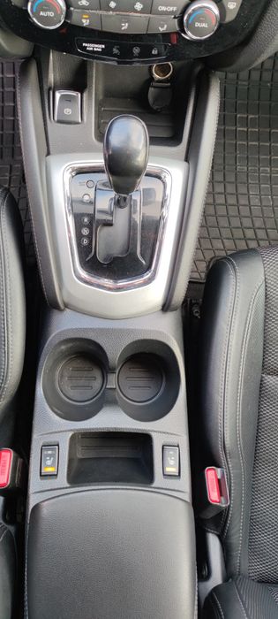 Ніссан Кашкай топова комплектація