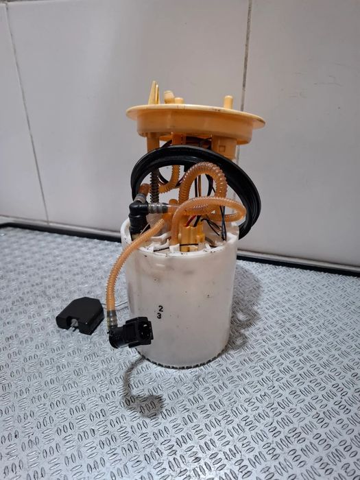 Pompka paliwa zbiornika Skoda Octavia III kombi VRS 2,0 TDI 2017 rok nr 5Q0919050AQ