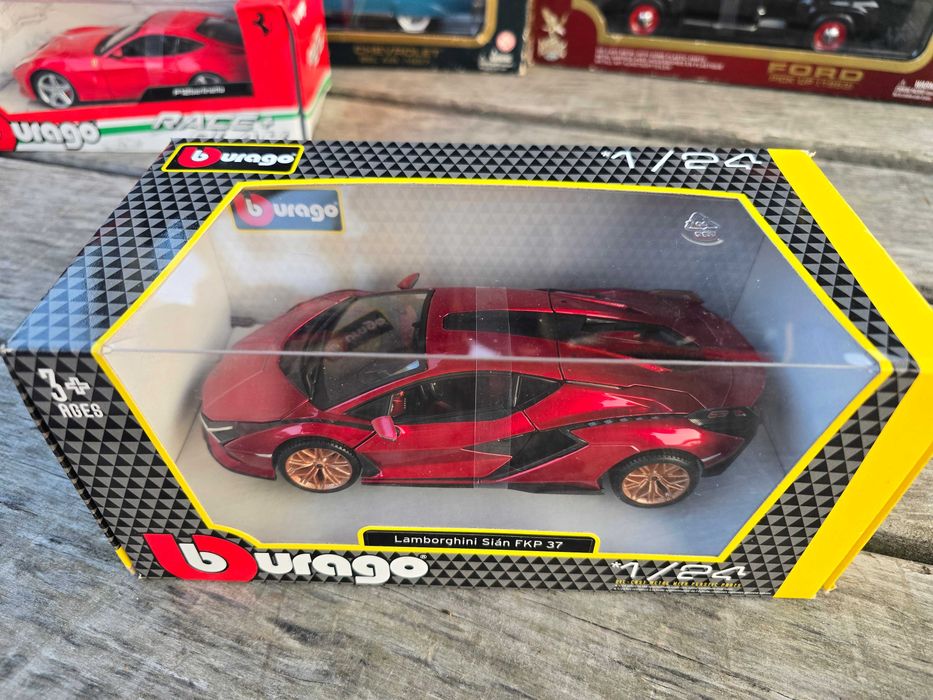 Bburago Lamborghini Sián FKP 37 w skali 1:24