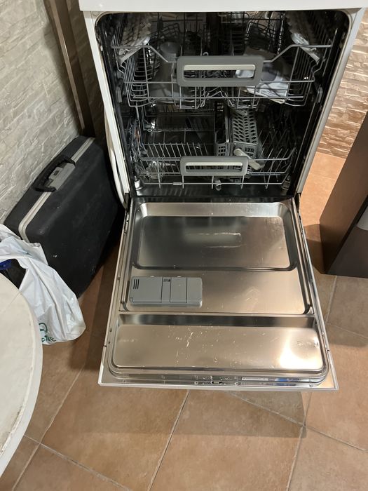 Maquina de loiça Electrolux