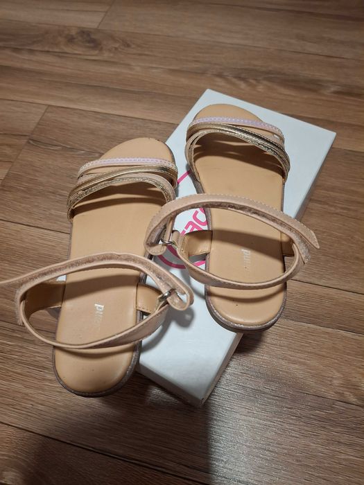 Sandały dziewczęce rozmiar 32