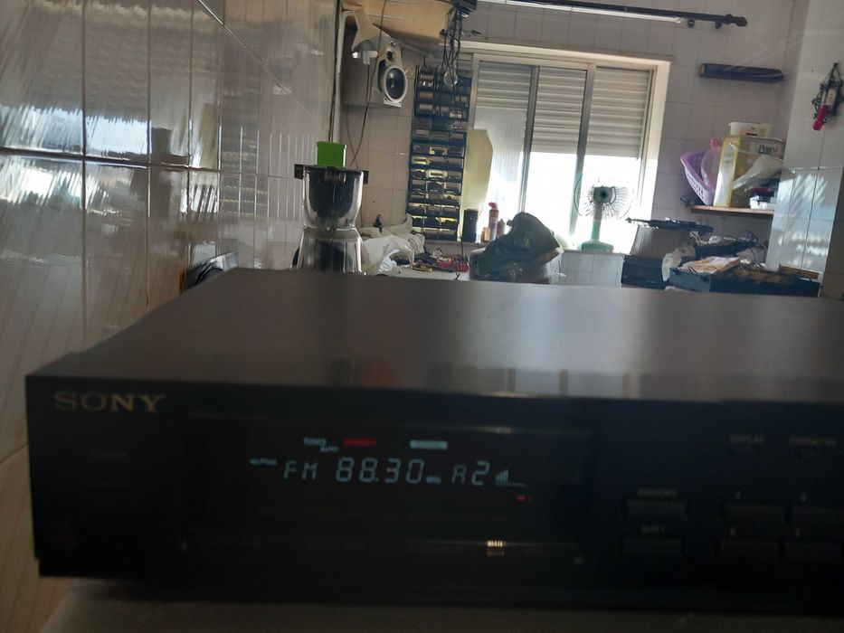 Tuner Am/Fm SONY st-s 630