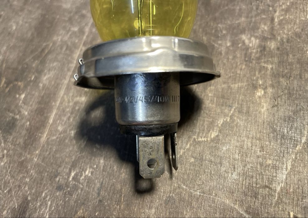 Oryginalne NOWE żarówki R2 barwy żółtej selektywnej 12V 45/40W