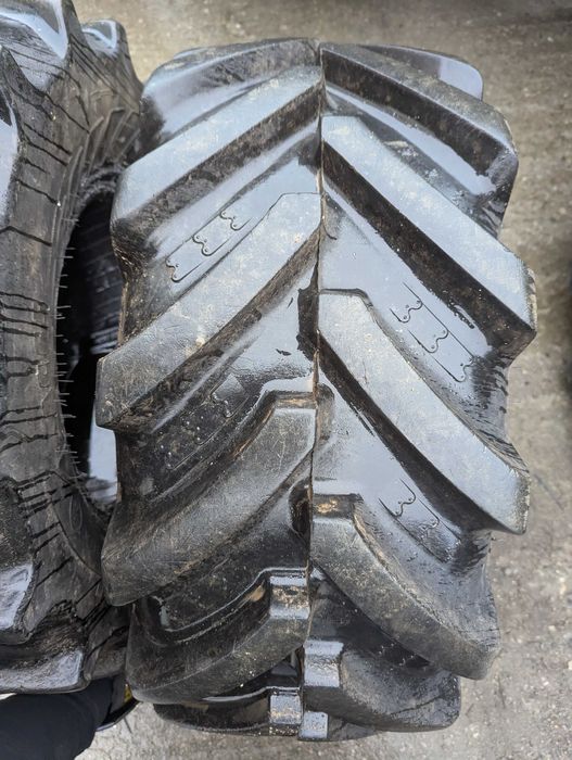 320/65R16 BKT Agrimax RT657 opona rolnicza