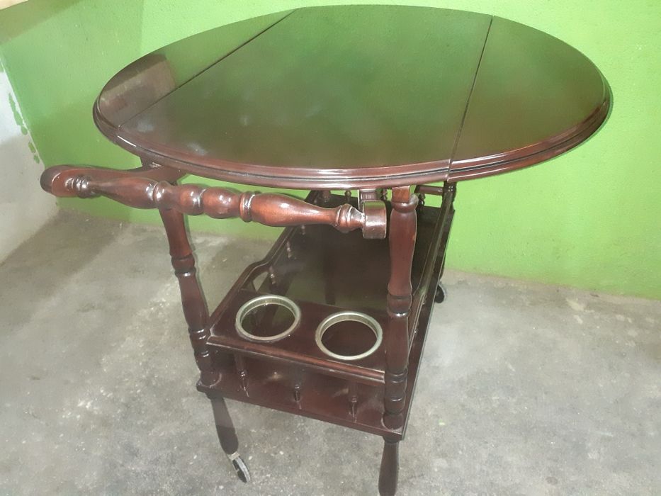 Carrinho bar  em bom estado