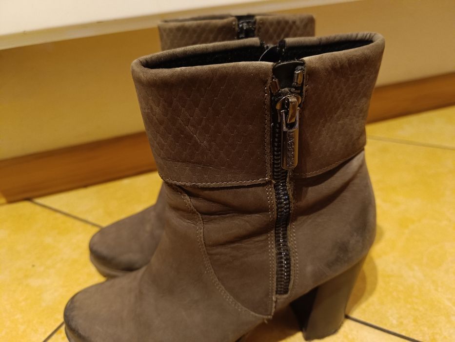 Botki skórzane Lasocki 37 szare