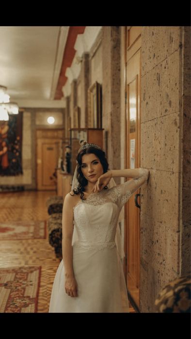 Весільна сукня