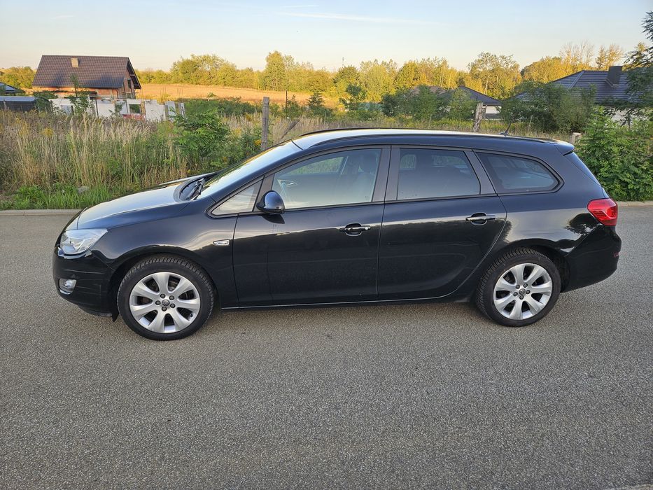 Opel Astra 1.4 Benzyna Combi | 2012 | 120 KM | 161 951 km