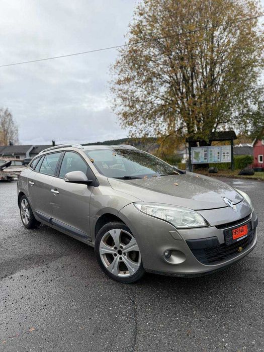 RENAULT MEGANE 1.5 Дизель 2011