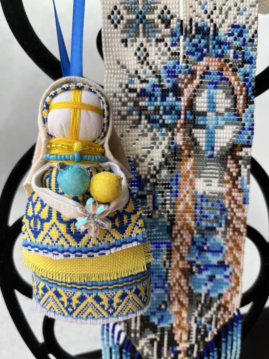 Підвіска в автомобіль Автопідвіска Мотанка Різнокольорові ляльки