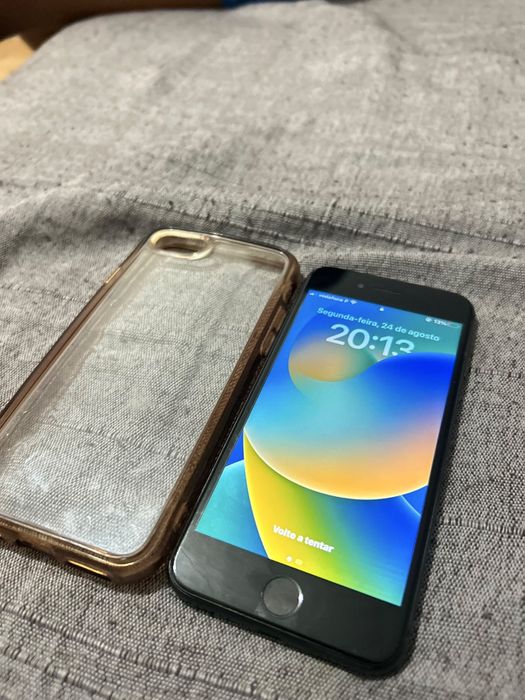 Vendo Iphone 8 em bom estado