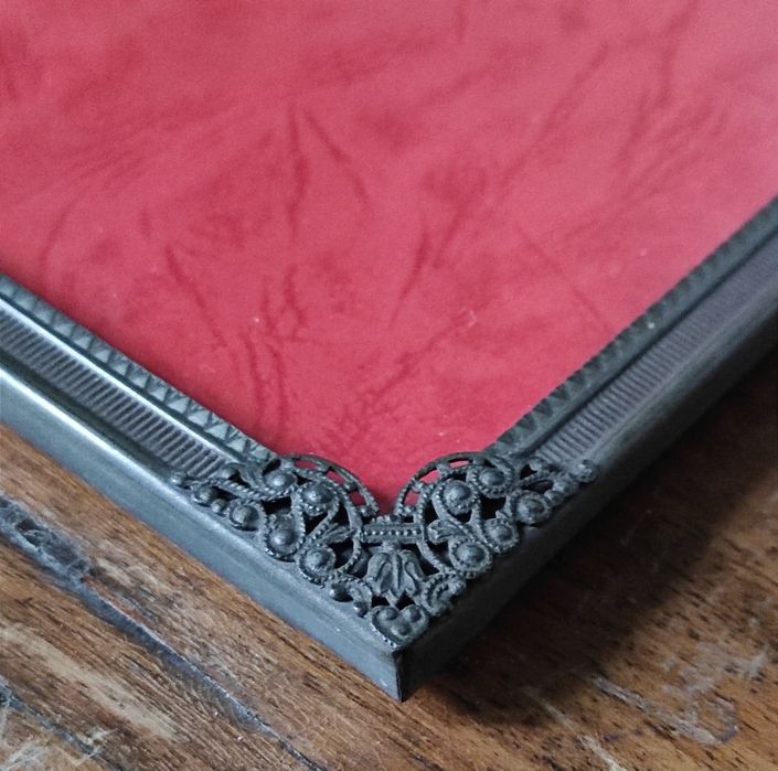 Ramka na zdjęcia 19.5x19.5 cm mosiądz patynowany wypukłe szkło