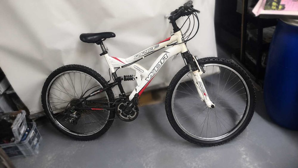 Bicicleta BTT WDR Race Aro 26 com Suspensão Total