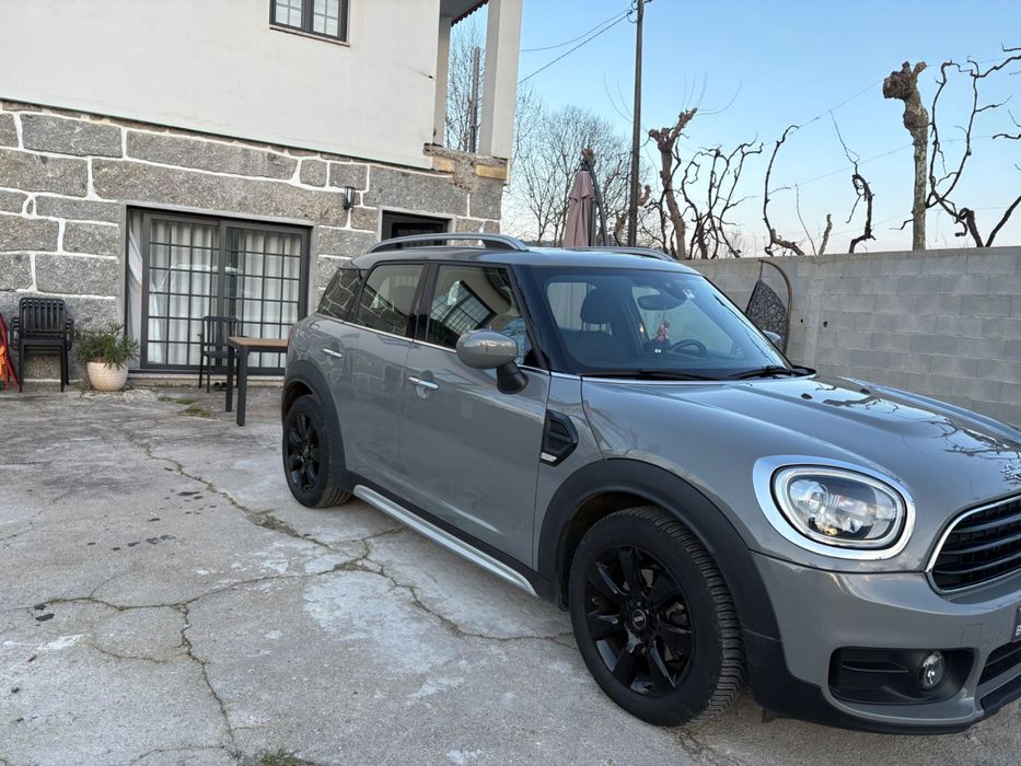 MINI COUNTRY Man one auto