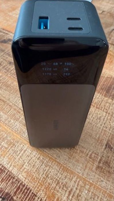 Anker 737 power bank 24.000 mAh  140W
