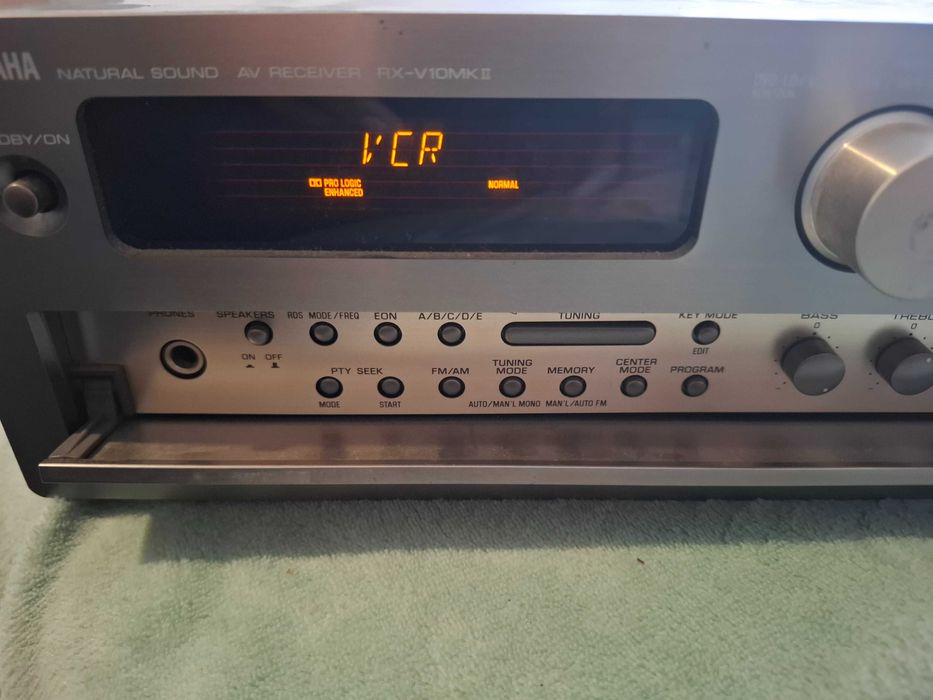 Aplituner YAMAHA model RX-V10MKII