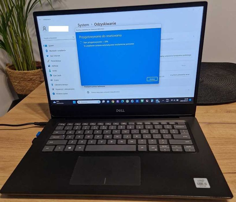 Dell Vostro 5490