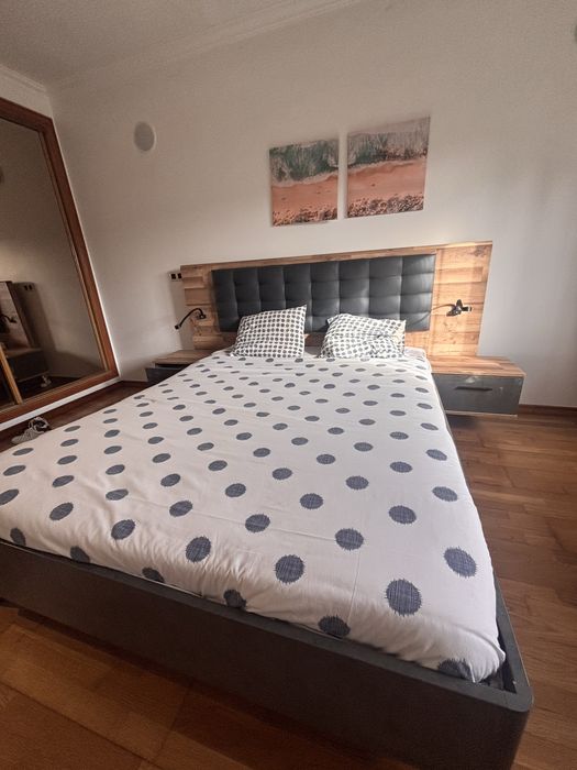 Cama de casal com colchão