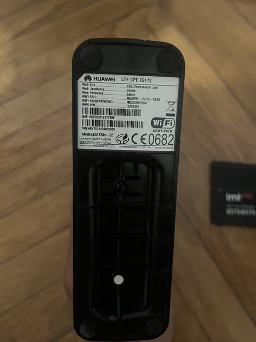 4G/3G Wi-Fi роутер Huawei LTE CPE E5172 (LTE до 150 Мбіт/с) працює від кабелю та сімки від мережі 220 та акамулятора