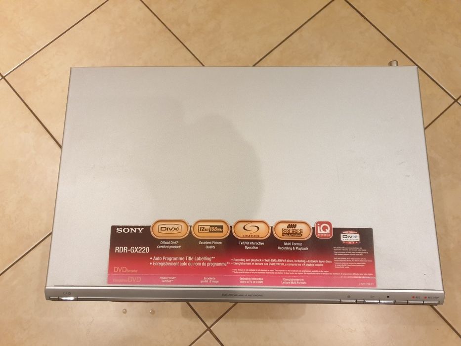 Nagrywarka DVD Sony RDR-GX220