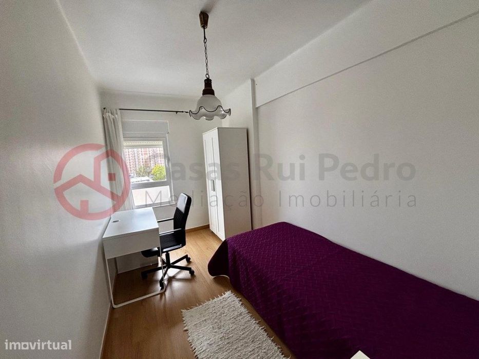 Apartamento T4 em Marvila com Excelente Localização e Potencial de ...