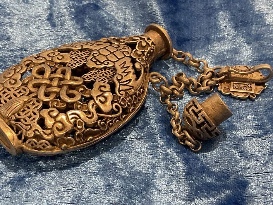 Snuff bottle Mio silver Tibetan coleção     Anúncios abaixo