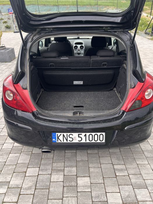 Opel corsa D 2006