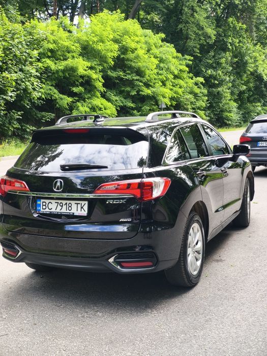 Кросовер Acura RDX.